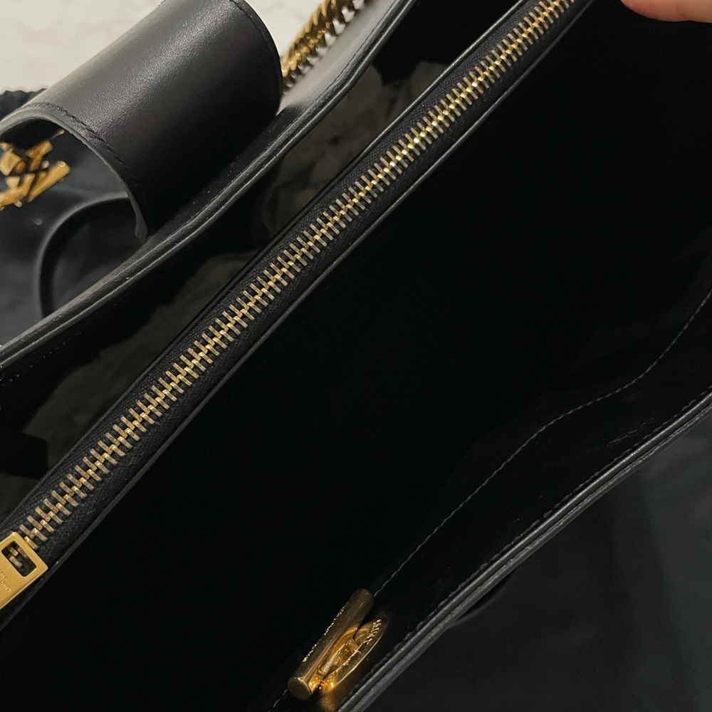 Saint Laurent Classic Monogramme Large Satchel - Picture 8 of 9